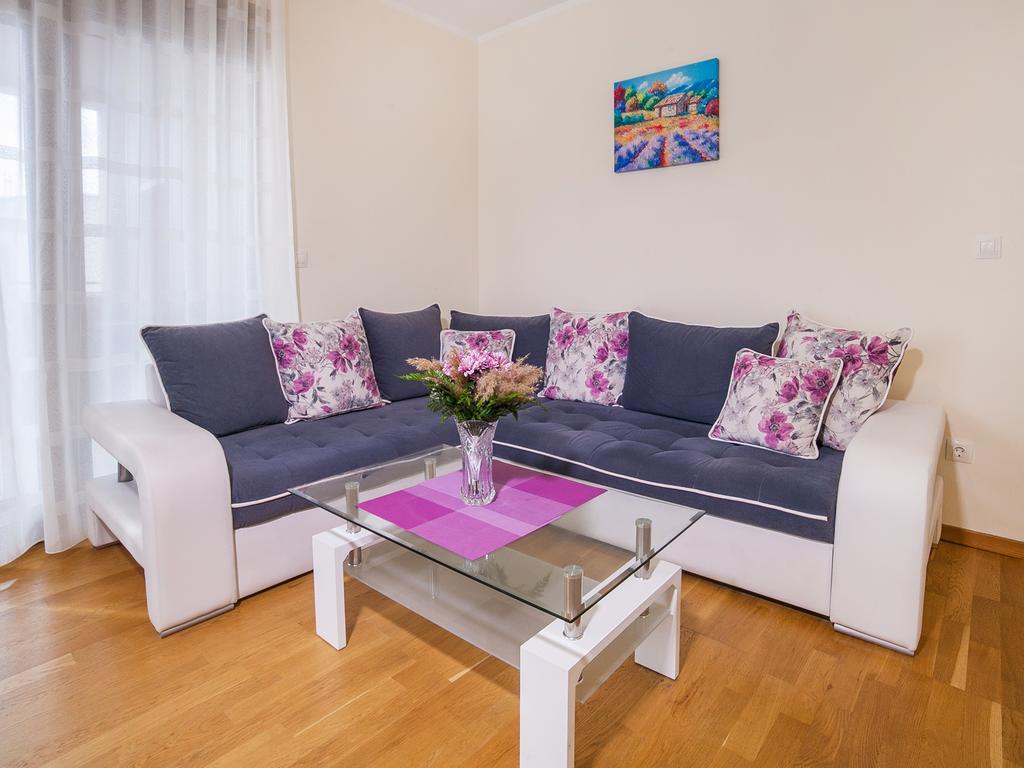 Bel&Rus Sea Apartment บุดวา ภายนอก รูปภาพ