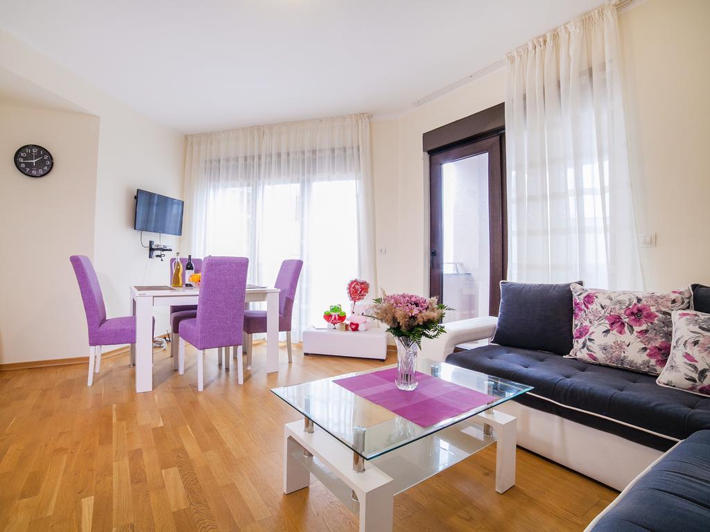 Bel&Rus Sea Apartment บุดวา ภายนอก รูปภาพ